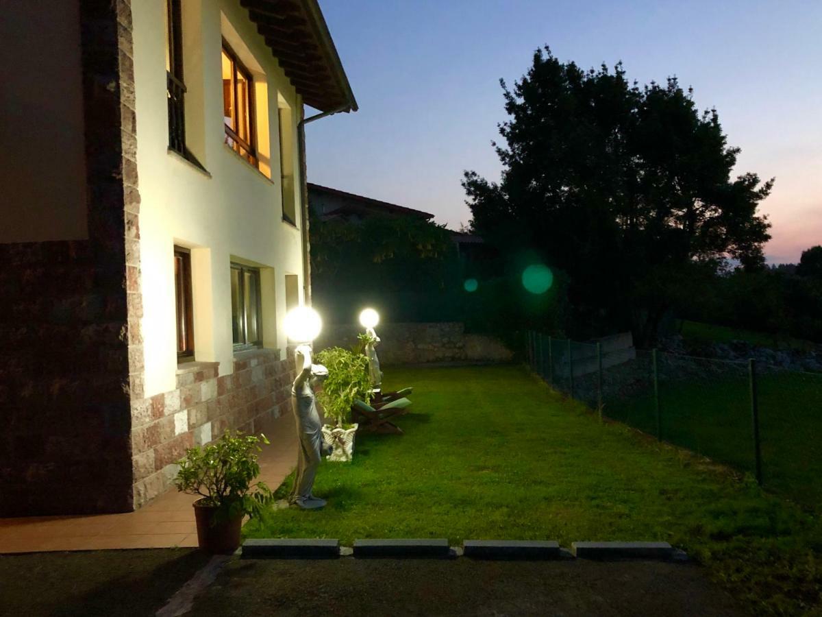 Casa Frente A Los Bufones De Pria Villa Llames de Pría Esterno foto